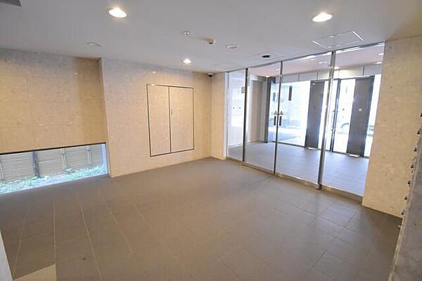 ロビー　エントランス