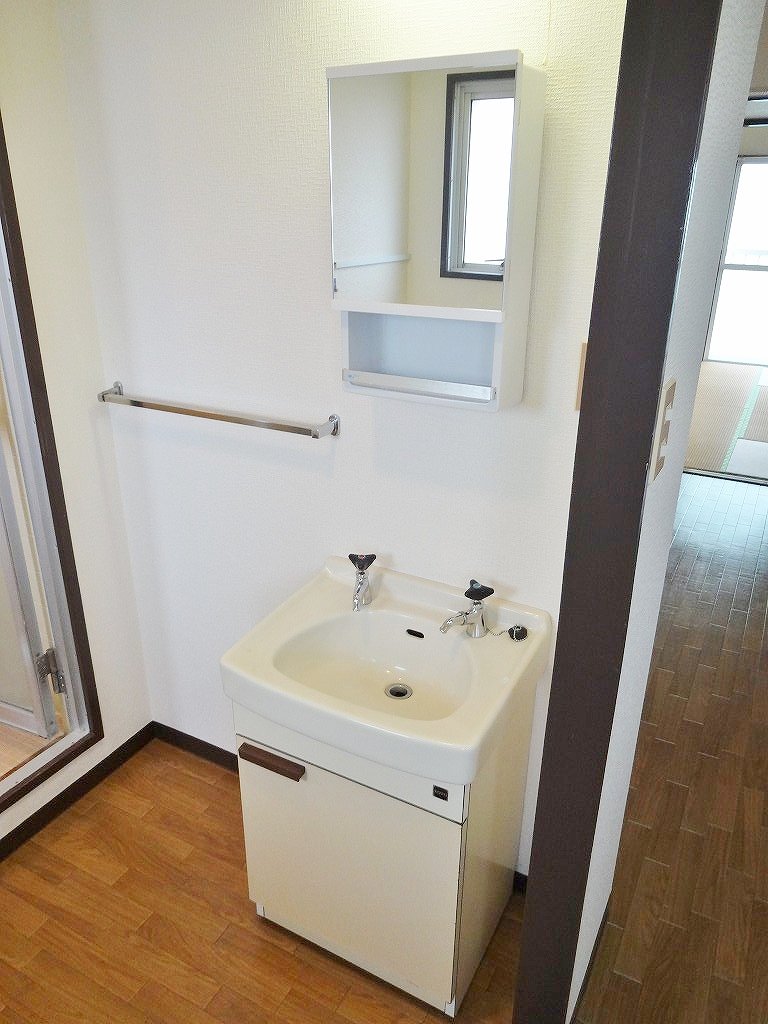 洗面設備　他号室参考写真