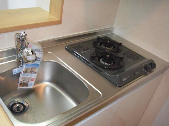 キッチン　※同物件別部屋写真