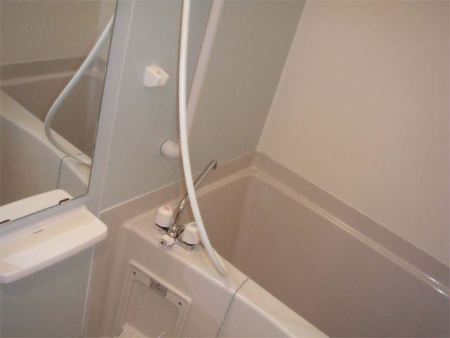 バス・シャワールーム　※同物件別部屋写真