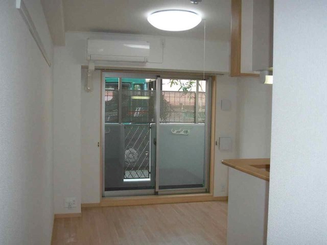 居室・リビング　※同物件別部屋写真