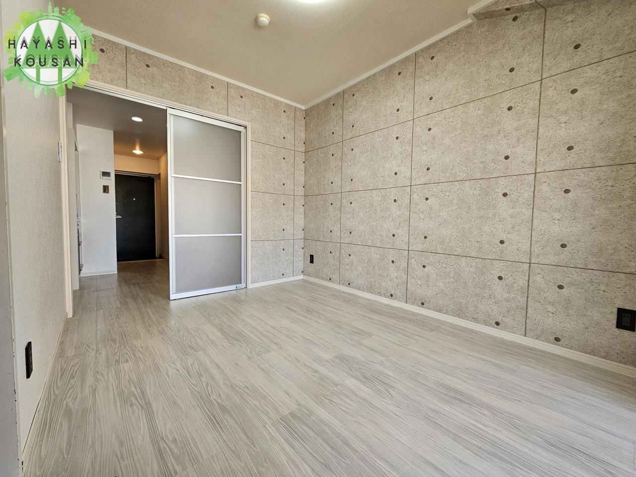 居室・リビング　コンクリ打ちっぱなし風クロス