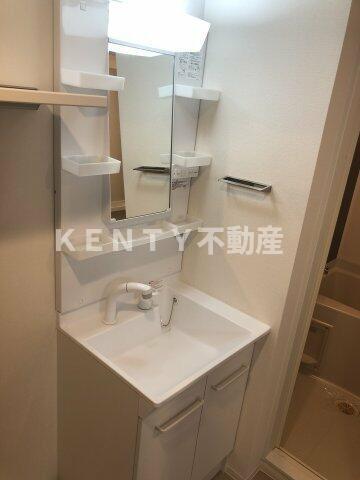 洗面設備　使いやすい洗面所です