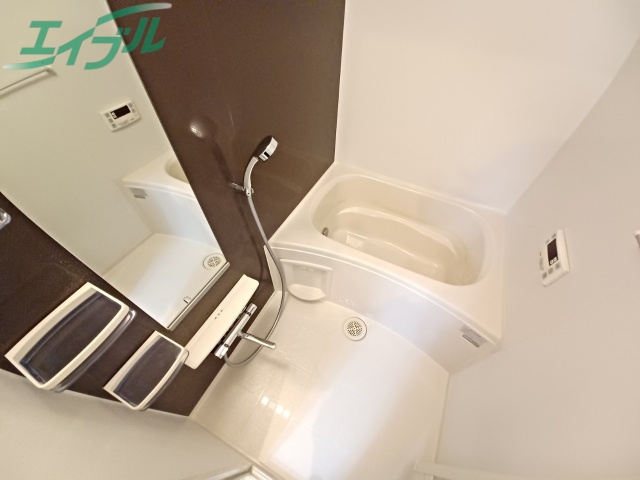 バス・シャワールーム　同物件別室反転タイプ画像