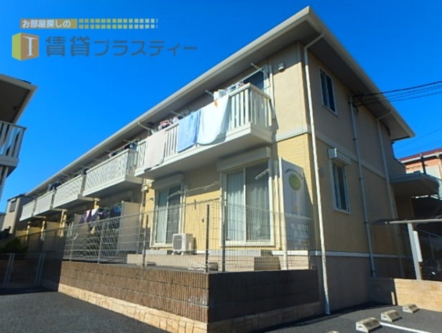 建物外観　日差しがタップリ洗濯物も良く乾きそうですよ。