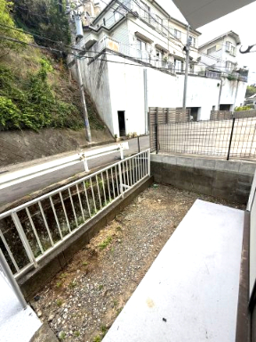 居室・リビング　クリーニング前の写真です※写真は別室です