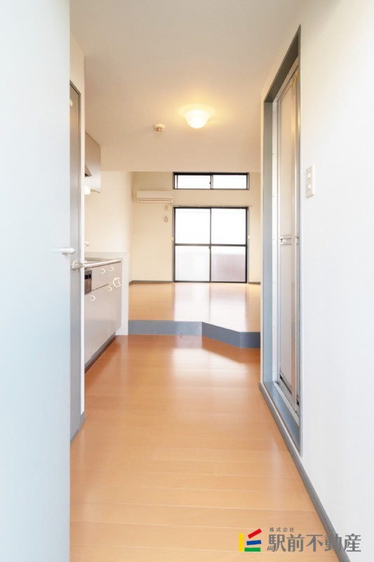 玄関　※同タイプ別部屋