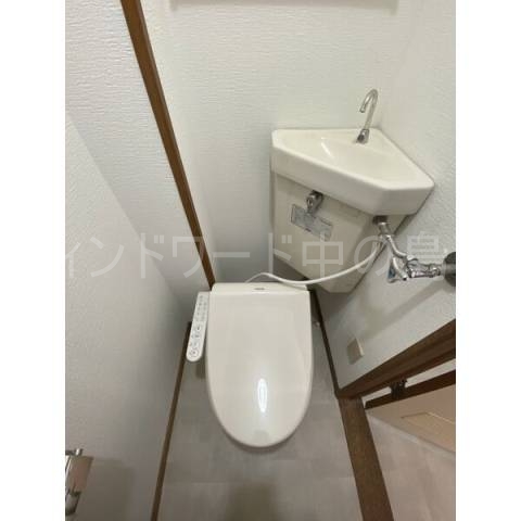 トイレ　詳細は、ウィンドワード中の島までご相談下さい。