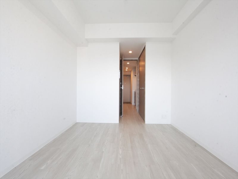 その他　洋室7.3帖　エアコン完備　バルコニーに面しています