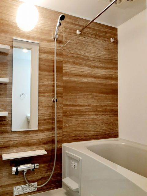 バス・シャワールーム