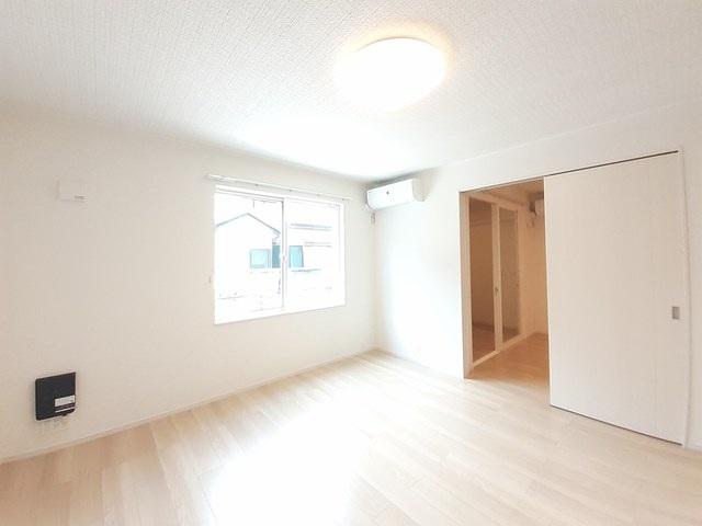 居室・リビング　反転タイプ