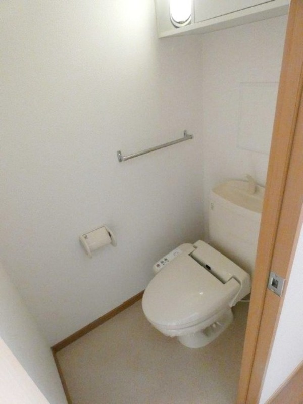 トイレ　図面と現状に相違がある場合には現状を優先