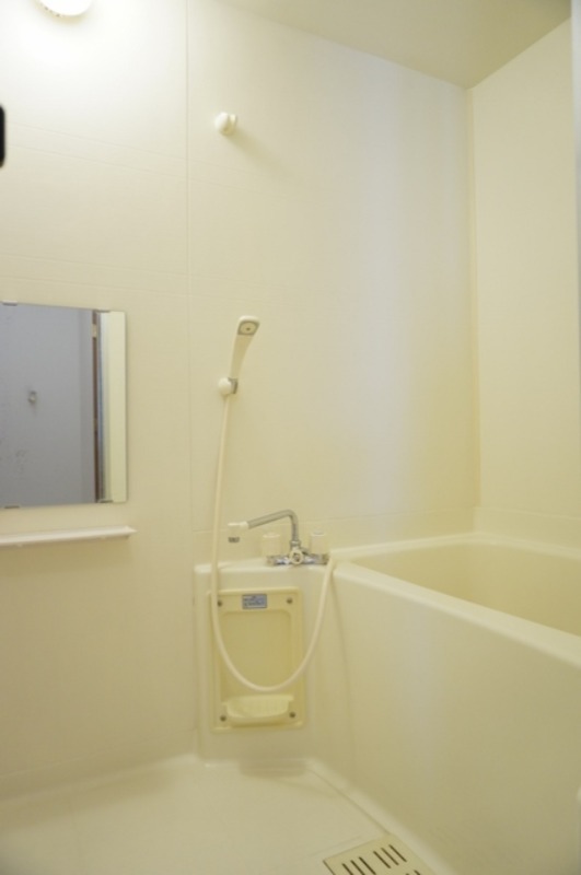 バス・シャワールーム　図面と現状に相違がある場合には現状を優先