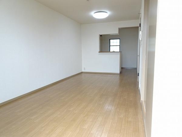 居室・リビング　人気のカウンターキッチン！