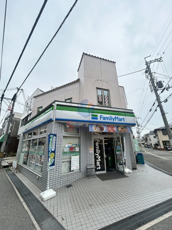 コンビニ　ファミリーマート曽根西町店（コンビニ）まで264m