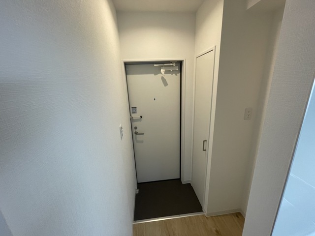 玄関　シューズ収納有