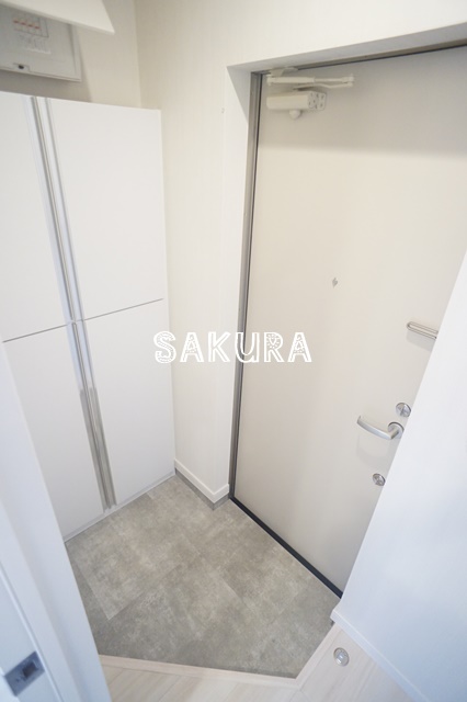 玄関　ゆったりとした玄関スペースです♪