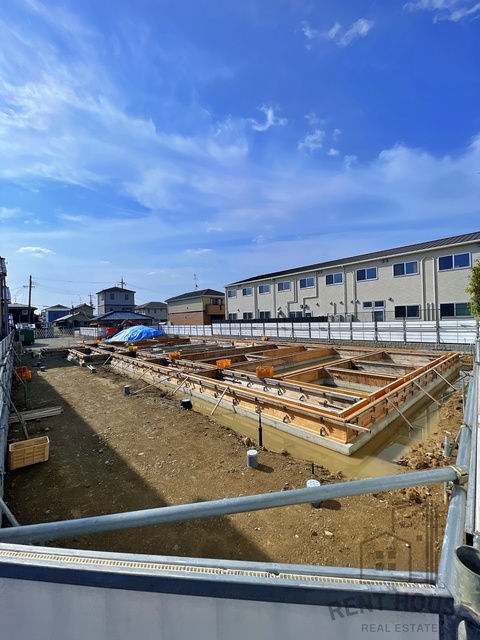 エントランス　外観（建設中）