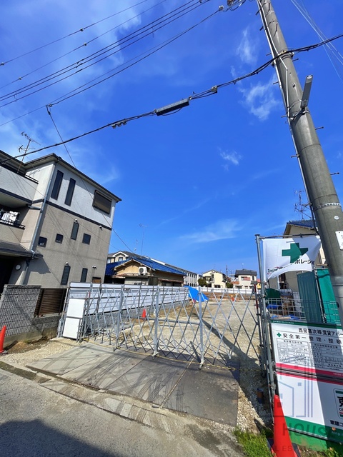 建物外観　外観（建設中）