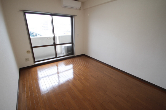 居室・リビング　※別部屋の写真です