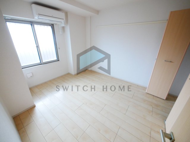 居室・リビング　使い勝手の良い洋室です。