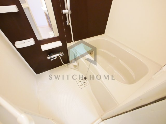 バス・シャワールーム　綺麗なお風呂です。