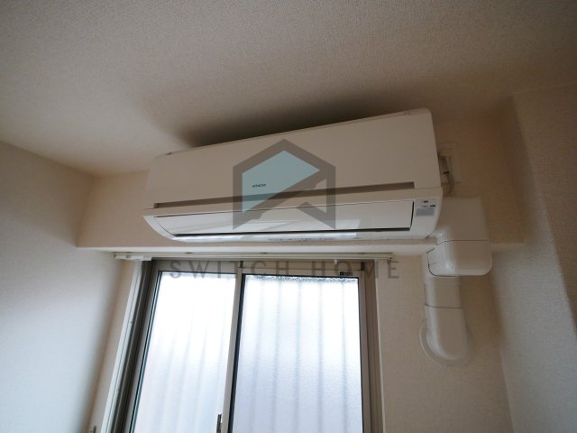 その他設備　洋室にはあらかじめエアコンが設置されています。