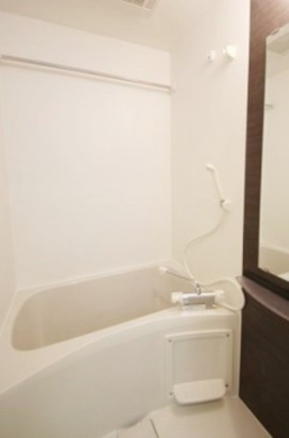 バス・シャワールーム　同タイプ写真