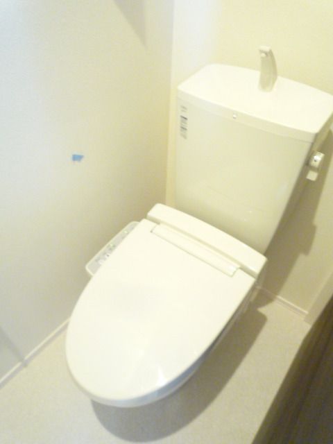 トイレ　清潔感のあるトイレです