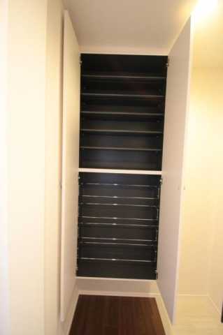 玄関　シンプルで使いやすい玄関です