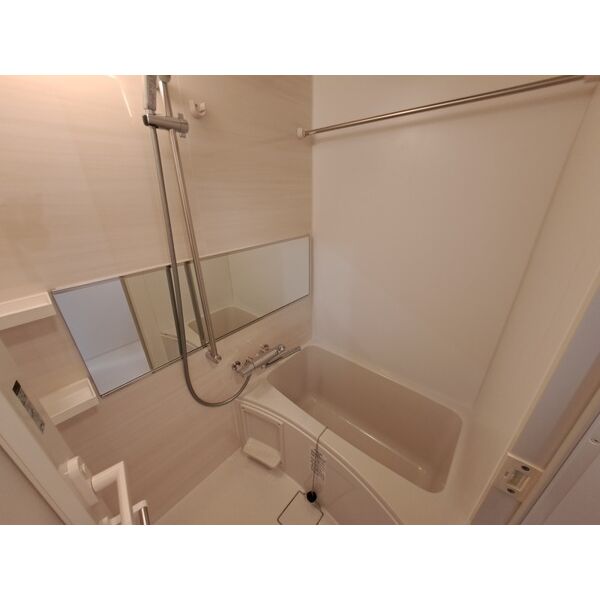 バス・シャワールーム　きれいなお風呂です