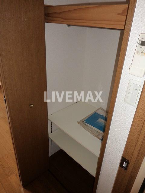 収納　※別部屋のお写真になります