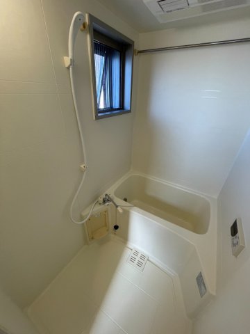 バス・シャワールーム　※別部屋参考写真