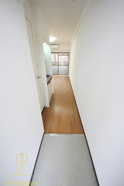 玄関　ハイネス岡崎