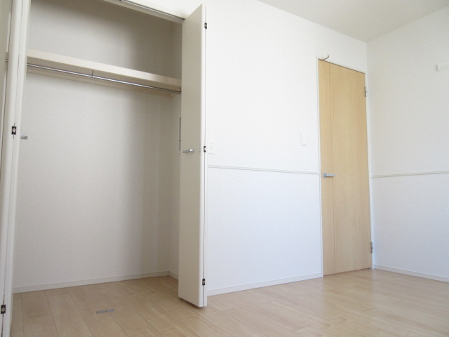 収納　大きな収納で荷物もすっきり片付きます。