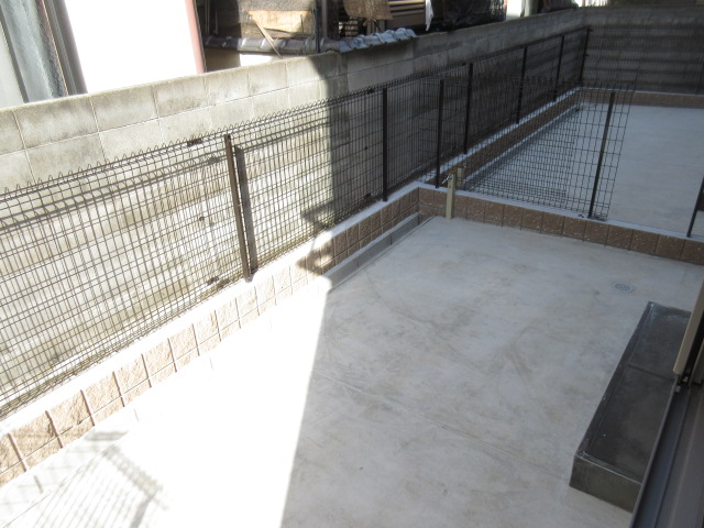 バルコニー　東向きです