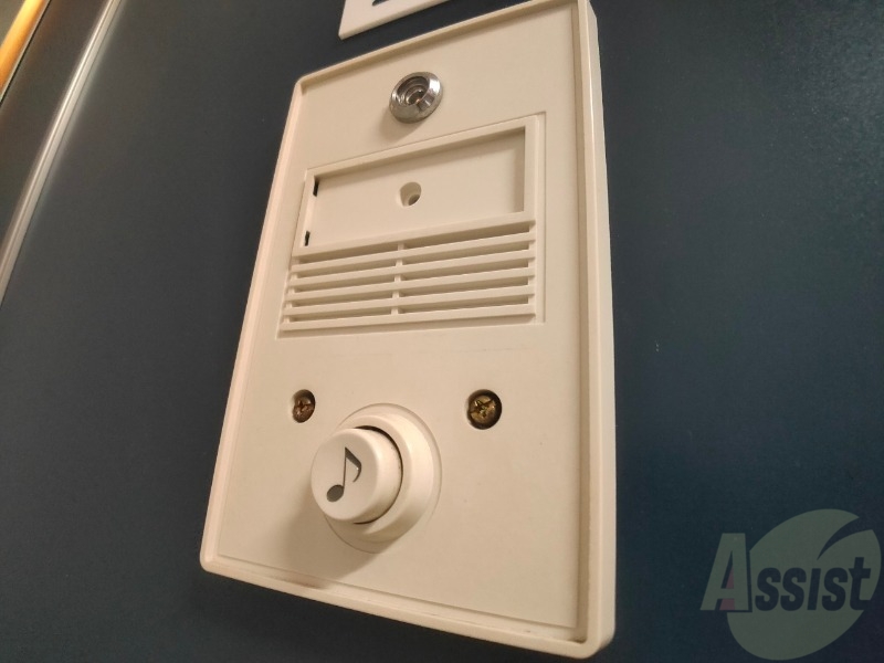 セキュリティ　来客時にはこちらのチャイムがなるのですぐにわかりますね！