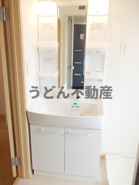 洗面設備　うどん県のお部屋探しはうどん不動産へ うどんちゃんとLINE