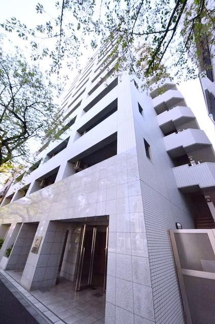 建物外観　安心の鉄筋コンクリート造です