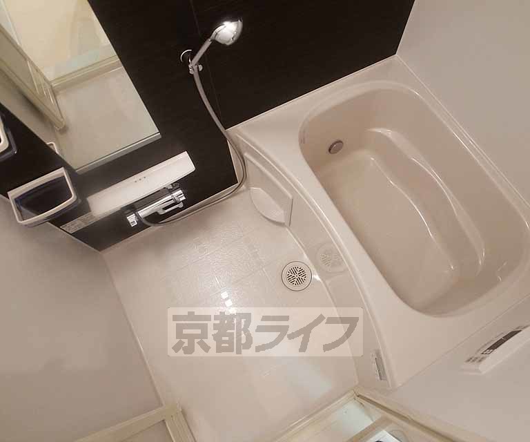 バス・シャワールーム　落ち着ける空間です！