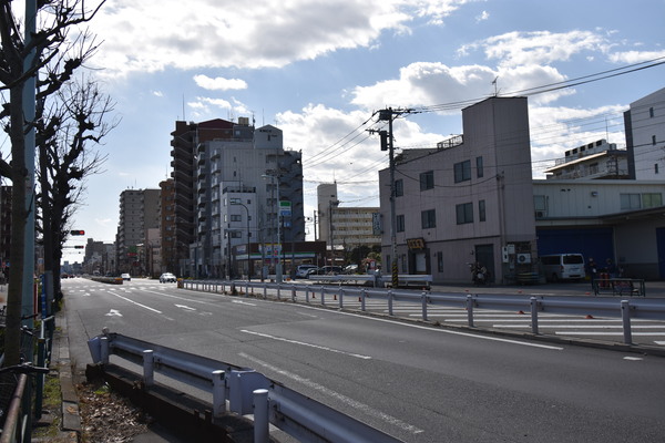 コンビニ　ファミリーマート野口西糀谷産業道路店（コンビニ）まで617m