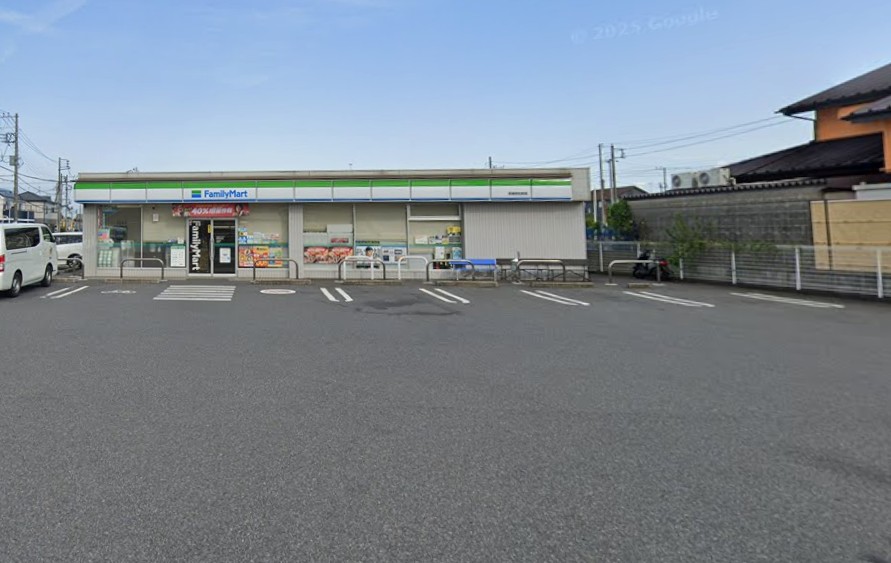 コンビニ　ファミリーマート若葉若松町店（コンビニ）まで386m