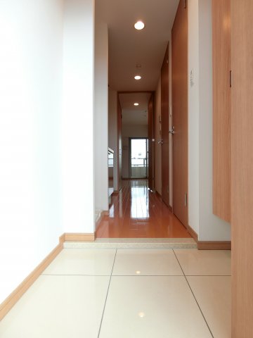 玄関　詳細は、RISUMO江坂本店→06-6155-7137まで♪
