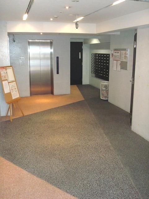 エントランス　エントランス