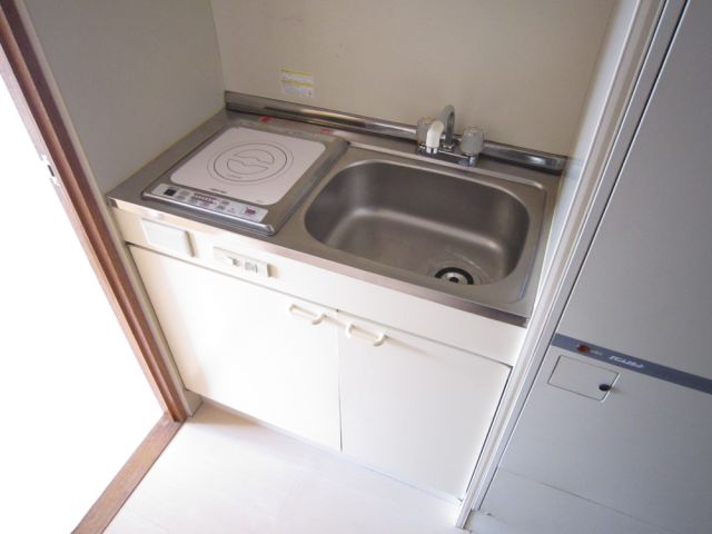 キッチン　新品のＩＨヒーターです