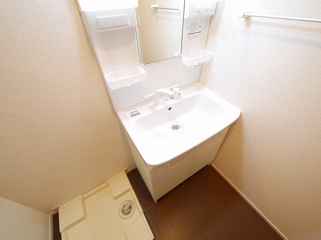 洗面設備　忙しい朝には欠かせない洗面所です