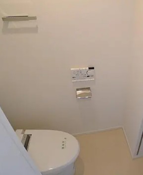 トイレ　別タイプ部屋　参考写真です