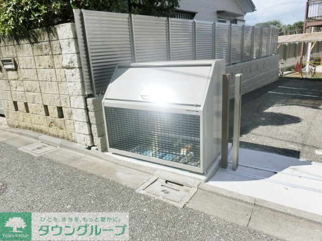 その他共有部分　★ゴミ置場も綺麗に整理されているので安心です★