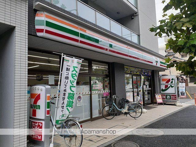 コンビニ　セブンイレブン（コンビニ）まで94m