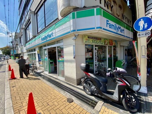 コンビニ　ファミリーマート 京阪寝屋川市駅前店（コンビニ）まで1520m